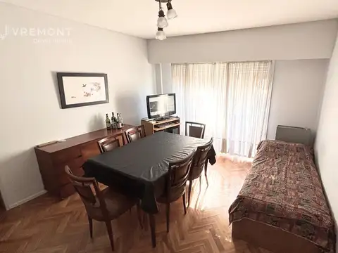 Departamento de 2 ambientes en P.Rivadavia en venta en Caballito piso alto