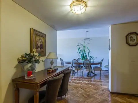 Departamento 5 ambientes con 2 baños