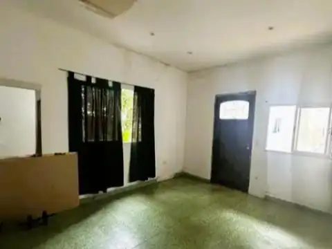 Depto Tipo Casa 4 ambientes con 1 baño