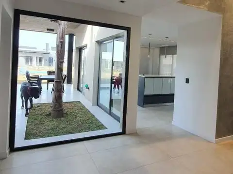 Casa en Venta en Canning, USD 320.000