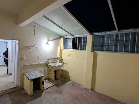PH EN VENTA- CANADÁ AL 3100, LANÚS OESTE - 2 AMBIENTES