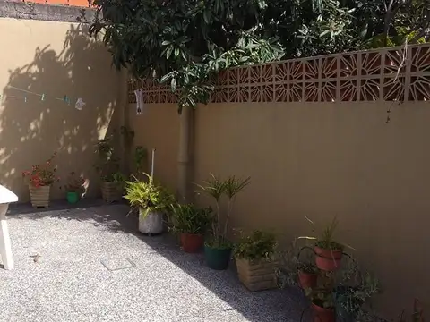 Depto Tipo Casa en Venta de 1 dormitorio