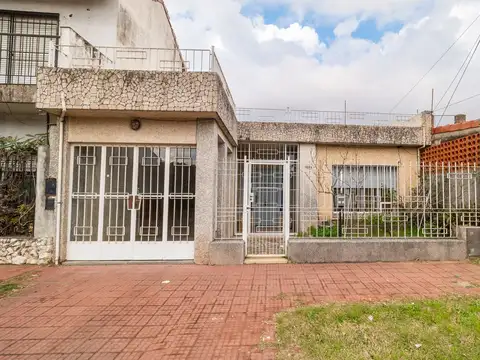 VENTA CASA 2 dorm ZONA NORTE