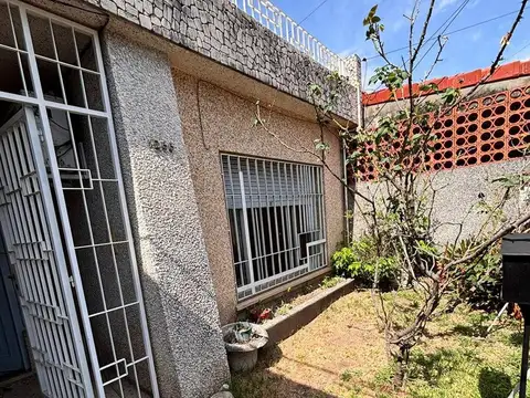 VENTA CASA 2 dorm ZONA NORTE
