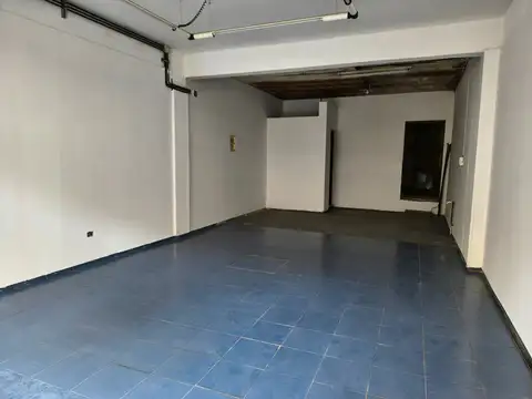 Local de 42 m² aprox. en venta | Berazategui centro
