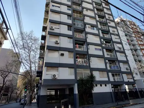 Avenida Hipólito Yrigoyen 2800