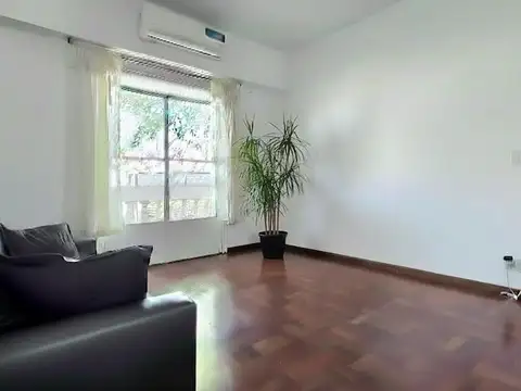 Depto Tipo Casa 4 ambientes con 1 baño