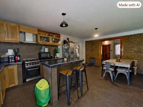 Casa en Venta con 2 cocheras