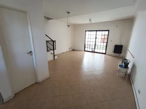 Casa en Alquiler en Carapachay, $ 1.600.000