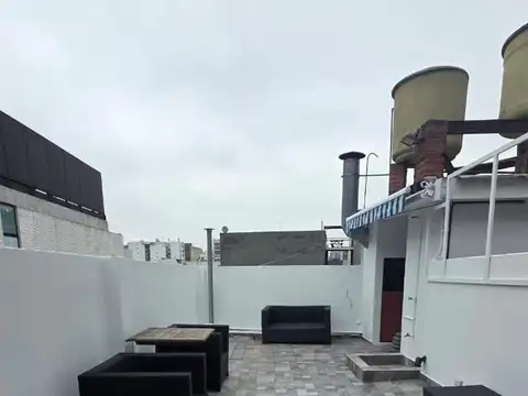 Excelente PH amoblado con dos terrazas y parrilla!