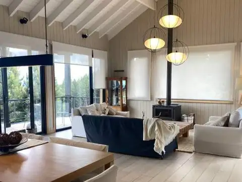 FABULOSA CASA A ESTRENAR CHAPELCO GOLF & RESORT SAN MARTÍN DE LOS ANDES, PATAGONIA ARGENTINA
