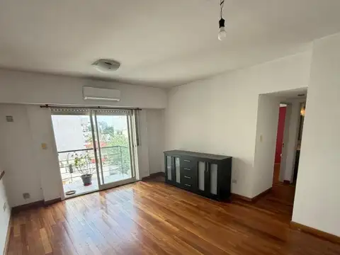 Ramon L Falcon 3400, Piso 6