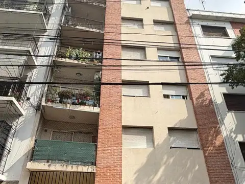 2 amb semi piso c/fte 