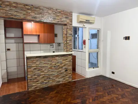 Av Independencia 2700