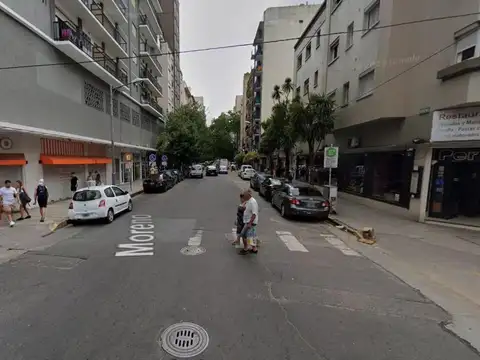 Moreno e/ Corrientes y Entre Ríos