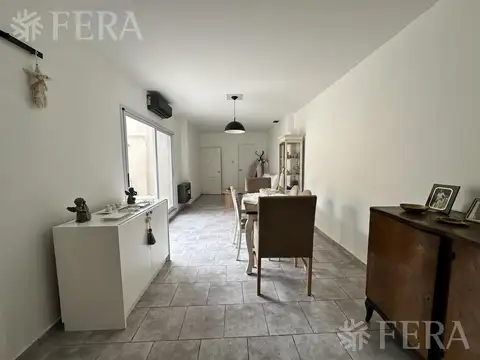 Casa en Venta en Bernal Oeste, USD 98.000