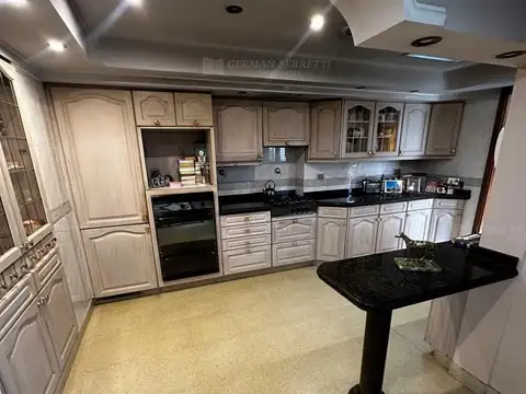 Casa en Alquiler en Lanús Este, USD 3.500