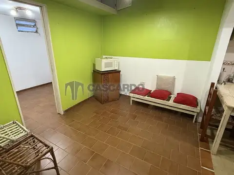 Depto Tipo Casa en Alquiler en Lanus Oeste, $ 600.000