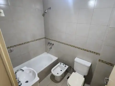 MUY LINDO MONOAMBIENTE C/ BALCON