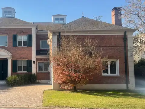 Casa Chalet  en Venta en La Rotonda, San Isidro, G.B.A. Zona Norte