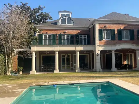 Casa Chalet  en Venta en La Rotonda, San Isidro, G.B.A. Zona Norte