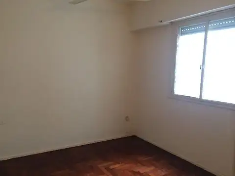 Departamento en Alquiler en Villa del Parque, $ 650.000