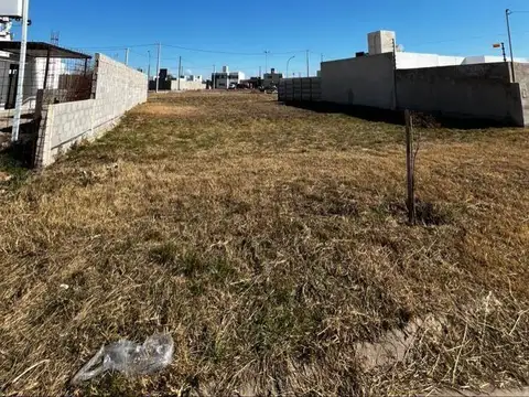 Terreno en Venta en Valle Cercano, USD 24.000