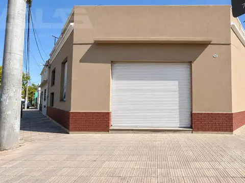 CASA | 5 AMBIENTES | LOCAL | TERRAZA | PARRILLA | CASTELAR