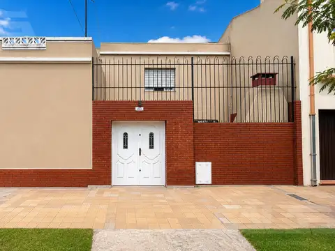 Luis Maria Drago al 2300
