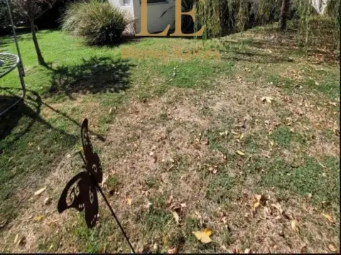 VENTA CASA CON PILETA