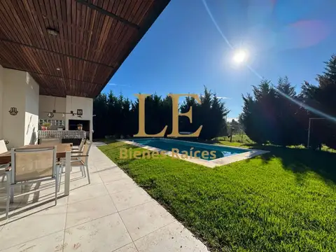 Casa en Venta en Haras Santa Maria, USD 220.000