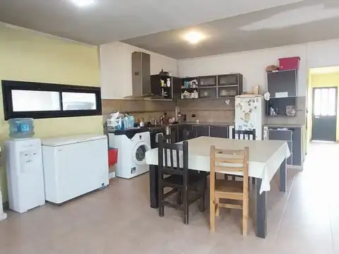 Casa 4 ambientes en venta Berisso jardín y cochera