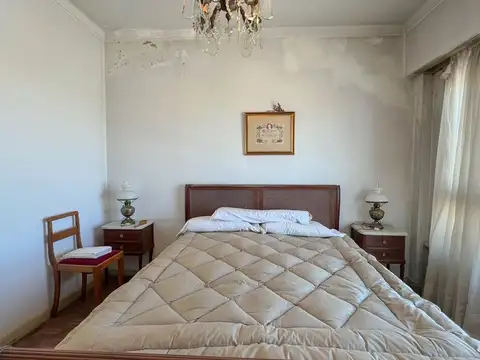 Venta Depto 4 ambientes a reciclar Centro Necochea