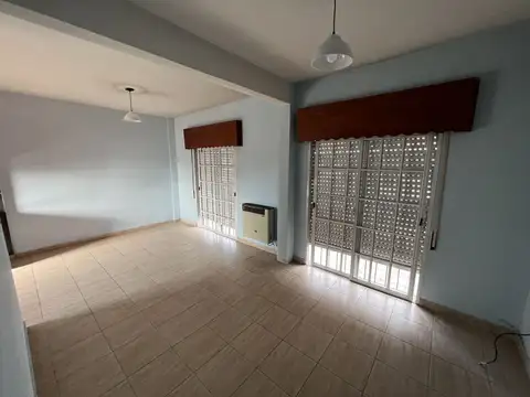 Departamento en Alquiler en José Clemente Paz, $ 600.000