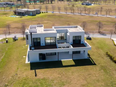 Casa en Venta 1 año