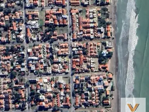 Casa y departamentos en venta  - 10 dormitorios 12 baños - 450mts2  - Mar Del Tuyu