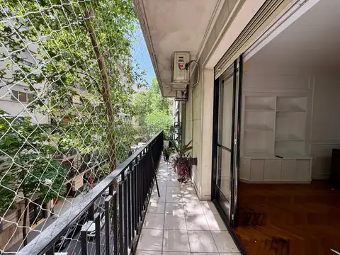 Increible semipiso 4 ambientes con baulera en Recoleta. EN VENTA!