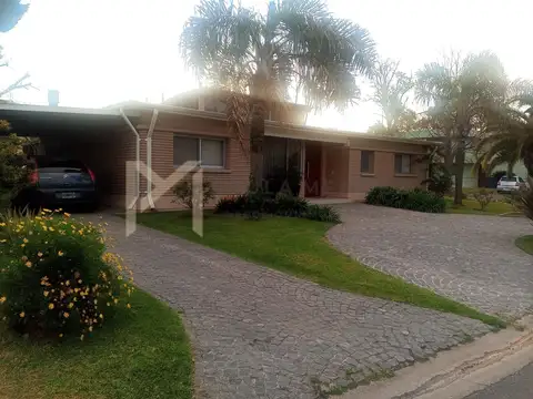 Casa Chalet  en Venta en El Aromo, Escobar, G.B.A. Zona Norte