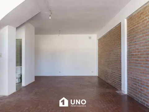 Local en Alquiler 50 años