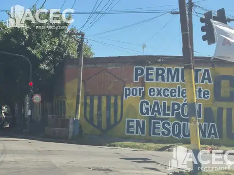 Ayolas esquina Berutti