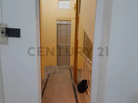 Oficina 2 ambientes con 1 baño