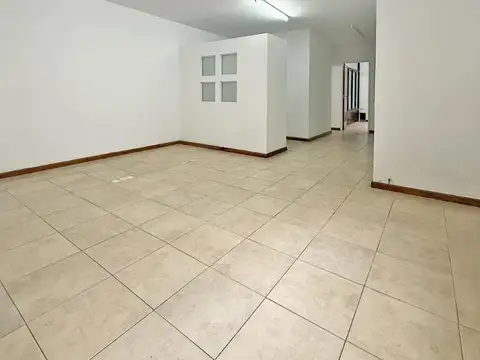 Oficina en Alquiler en Arroyito, $ 2.800.000