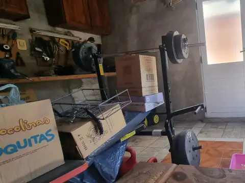 EN VENTA EN HURLINGHAM CASA DE 4 AMBIENTES HECHA A NUEVO - FICHA 10173