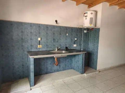 Departamento en Alquiler en Rafael Castillo, $ 350.000