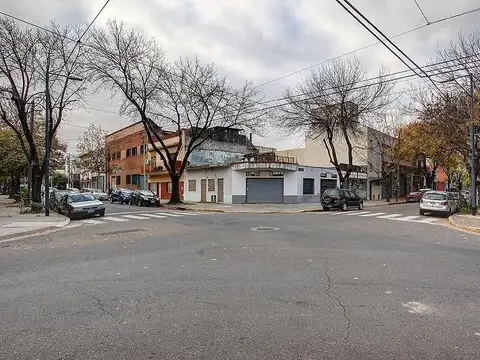 Estratégico terreno en esquina para desarrollo inmobiliario en Saavedra