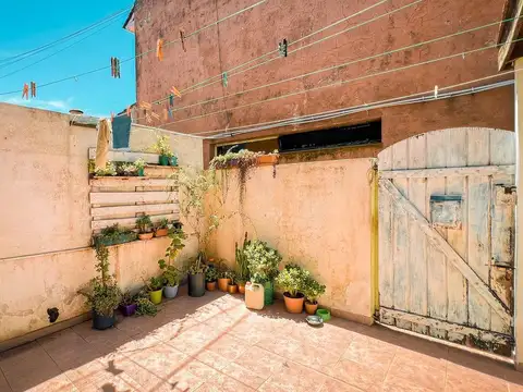 Depto Tipo Casa en Venta de 3 ambientes