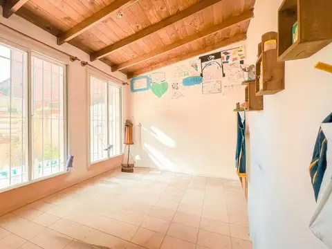 Depto Tipo Casa 3 ambientes con 2 baños