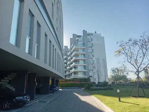 La Mansa vista al lago central