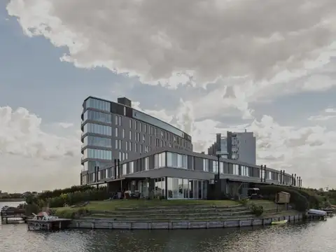 La Mansa vista al lago central