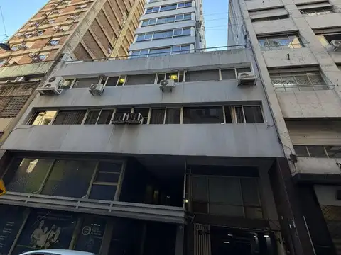 Av. Rivadavia  al 1300